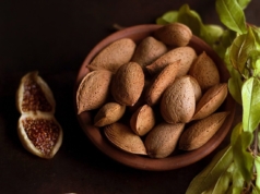 Best food sources of calcium for lactose intolerants almond nuts - calcium source