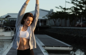 8 Tips for Exercising in Summer stretching exercise for fitness