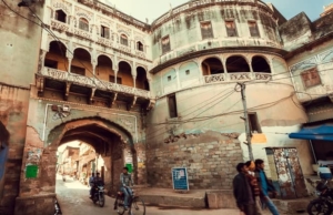 Moving to a small town from a big city – the DOs and DON’Ts DOs and DON'Ts